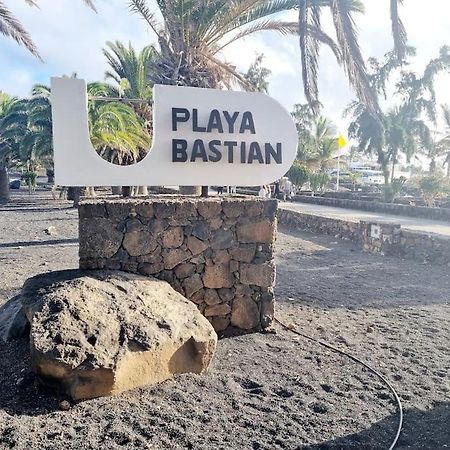 Playa Bastian First Line Of The Sea Apartment Costa Teguise Exterior photo