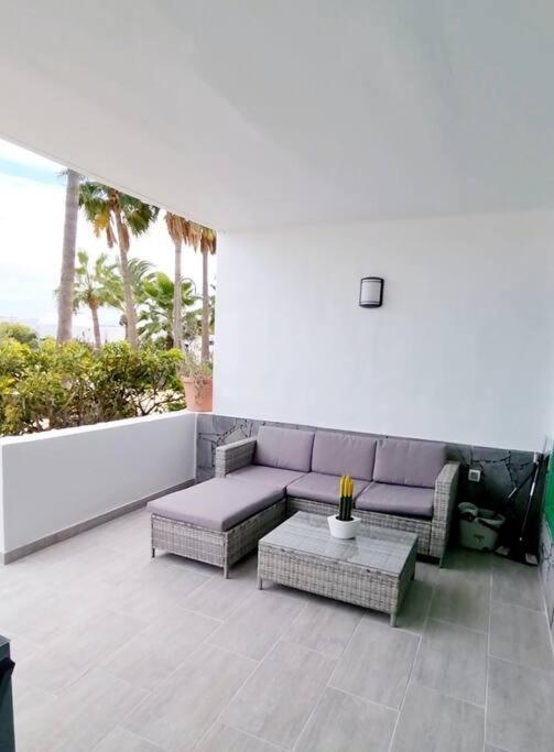 Playa Bastian First Line Of The Sea Apartment Costa Teguise Exterior photo